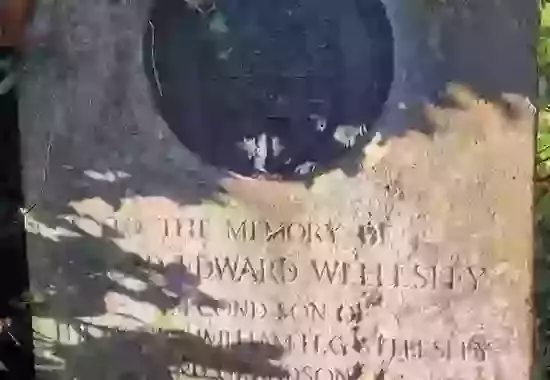 (2) North-West Churchyard